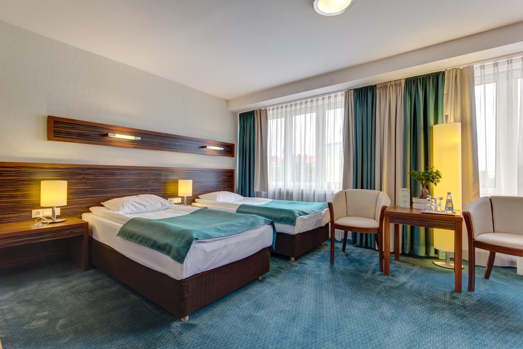 Hotel Beskid Nowy Sacz Ngoại thất bức ảnh