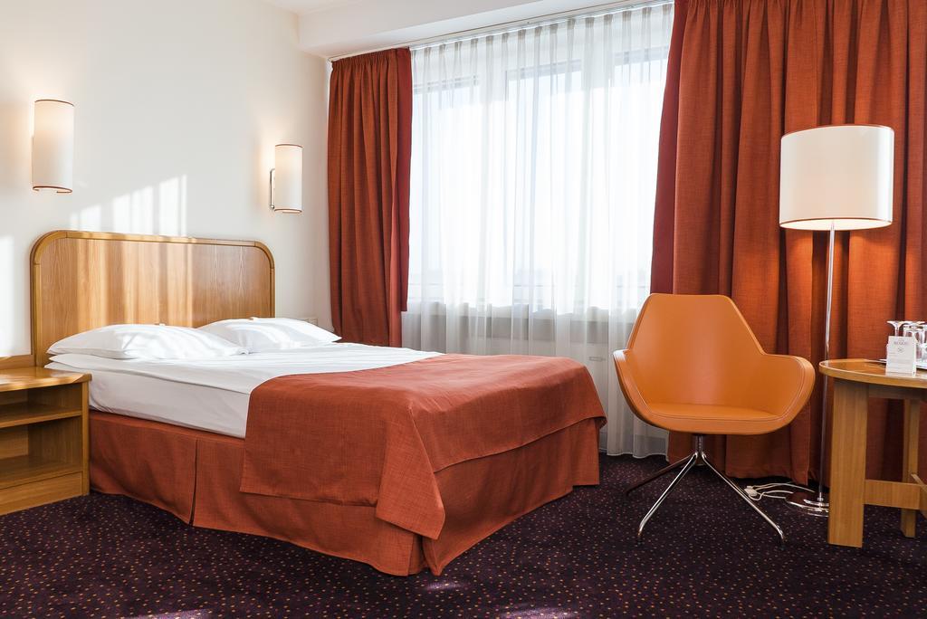 Hotel Beskid Nowy Sacz Ngoại thất bức ảnh